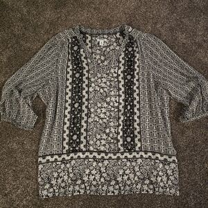 Old Navy Black and White Floral Blouse